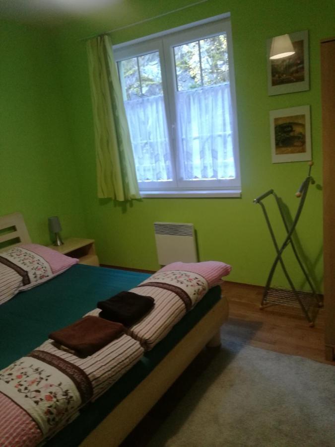 Apartman Orbit Karlov  Exteriör bild